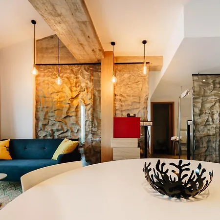 Citta Di Lume & Lofts 4* פורטו-וישיו