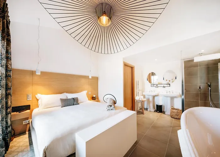 Citta Di Lume & Lofts 4* Порто-Веккіо